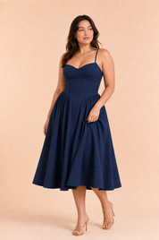 Robe midi à fines bretelles encolure droite | Porté sur une autre silhouette | Lounelle Paris