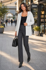 Gilet en maille à capuche zippé | Variante Blanc cassé - Lifestyle | Lounelle Paris