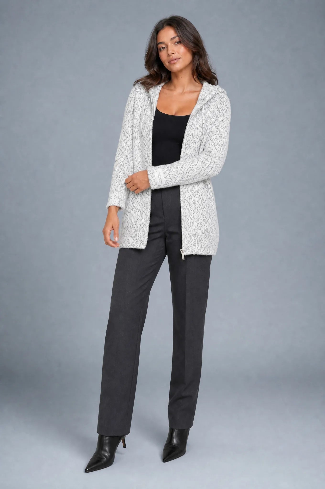 Gilet en maille à capuche zippé | Variante Blanc cassé | Lounelle Paris