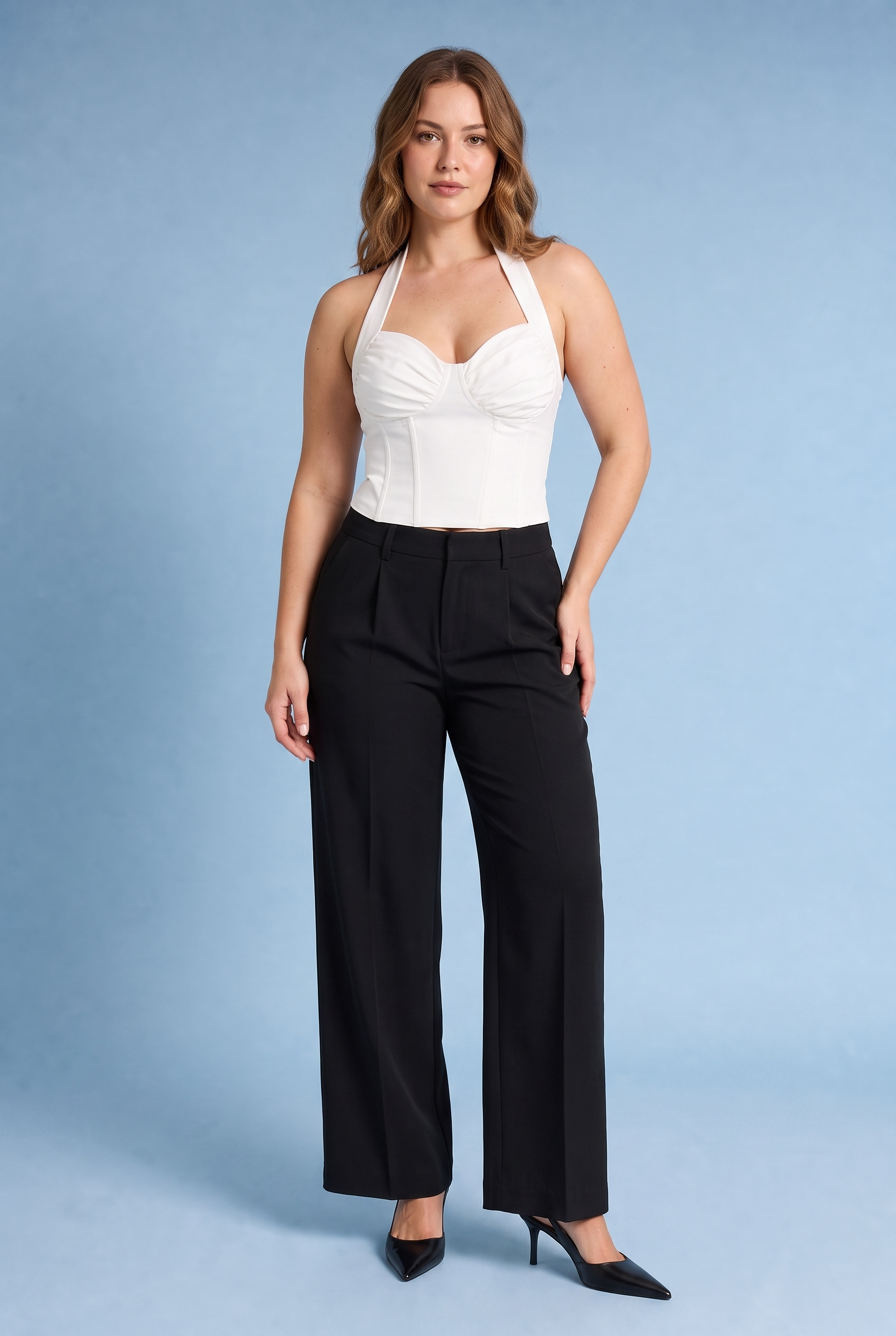 Crop top corset licou décolleté en cœur | Porté sur une autre silhouette | Lounelle Paris