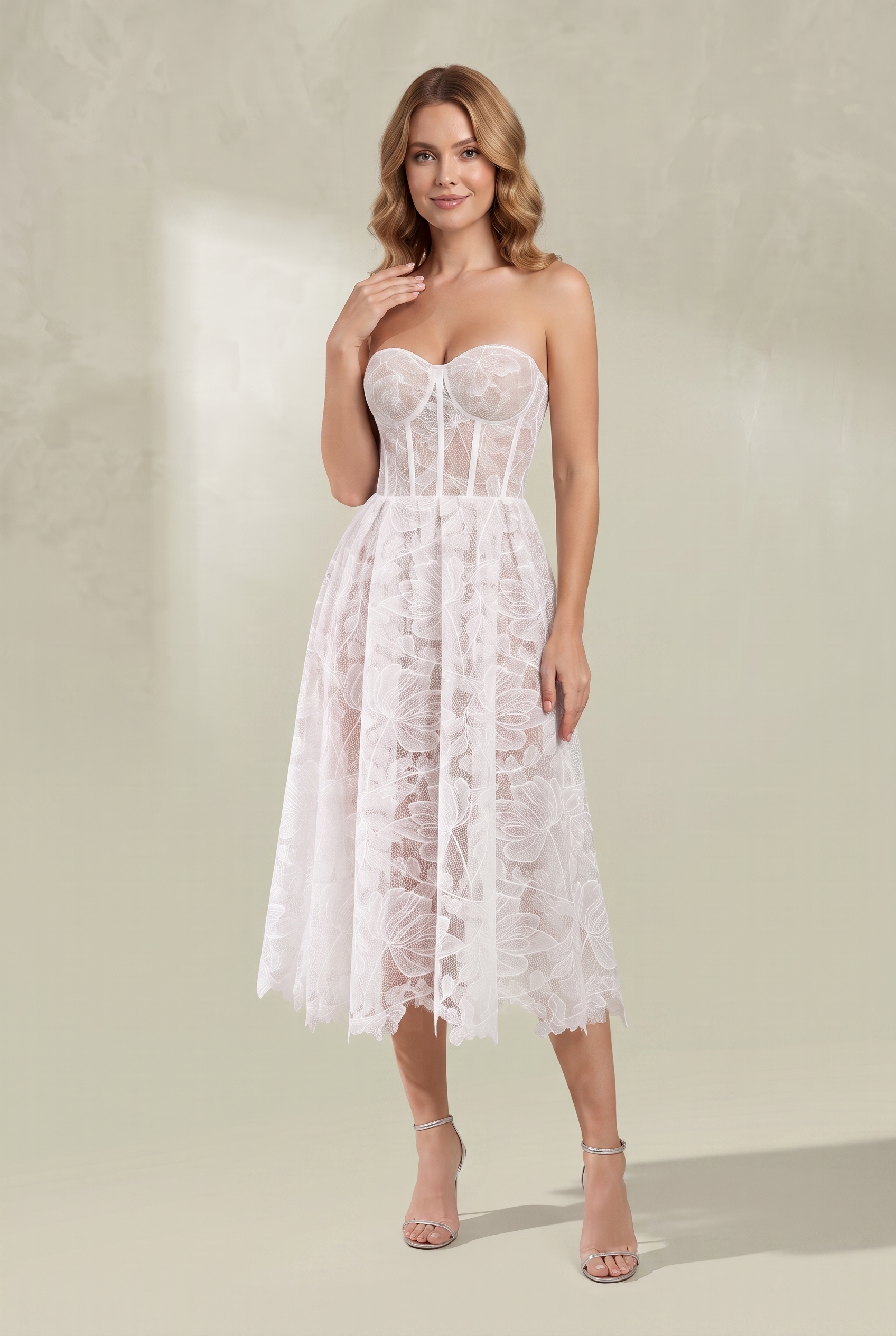 Robe bustier en dentelle | Porté sur une autre silhouette | Lounelle Paris