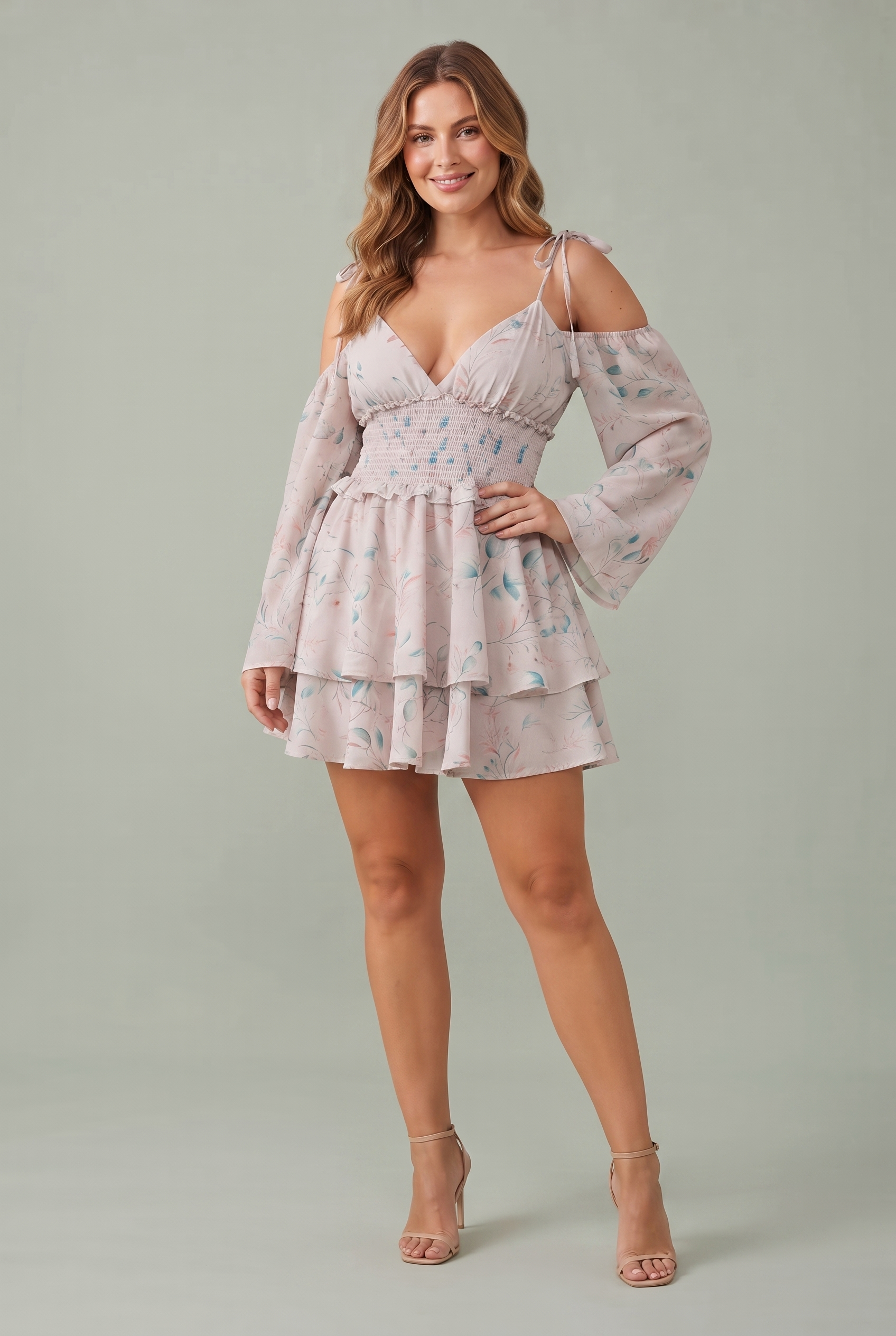 Robe fluide à bretelles et volants | Porté sur une autre silhouette | Lounelle Paris