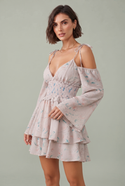 Robe fluide à bretelles et volants | Vue rapprochée | Lounelle Paris
