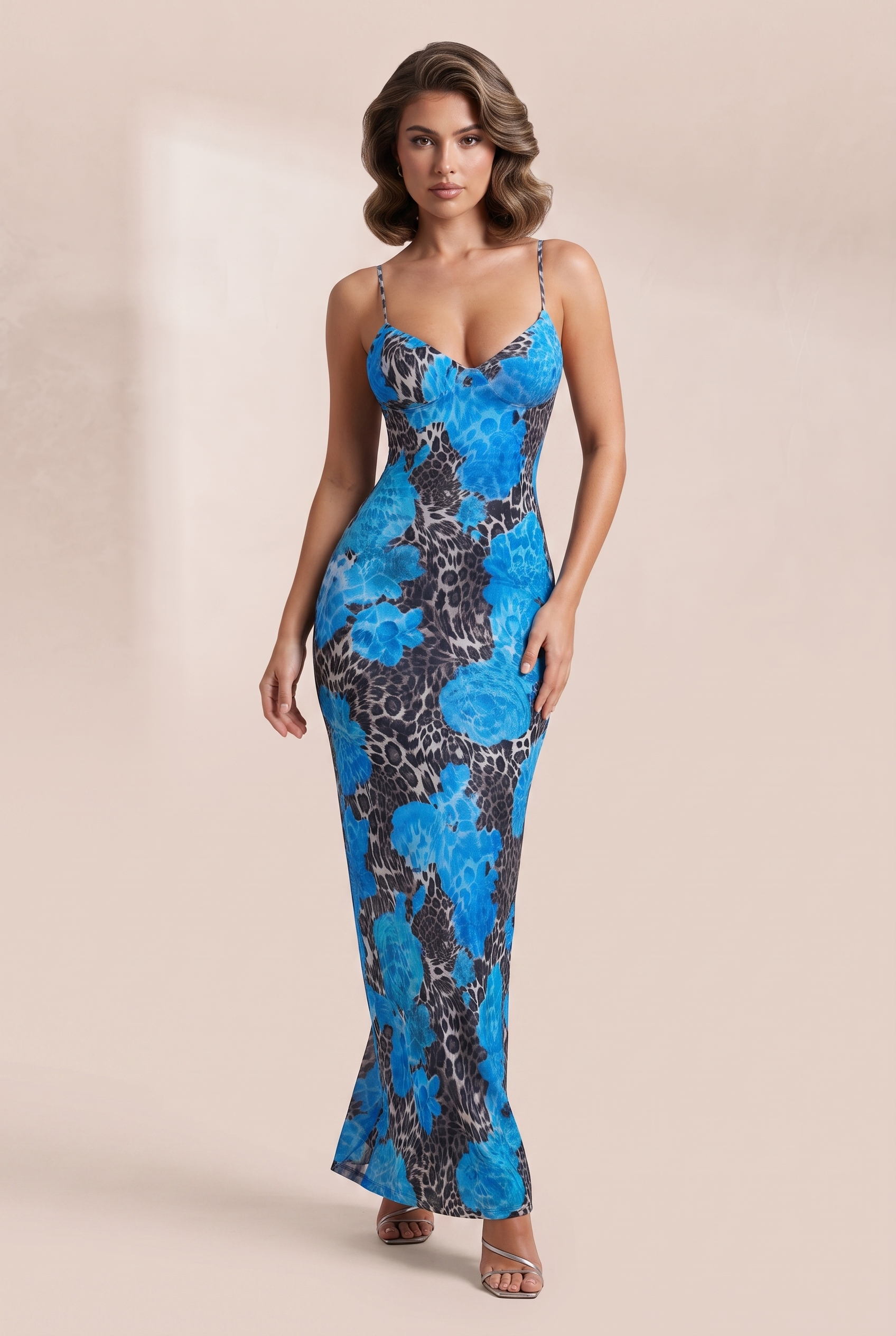 Robe longue bleue à fines bretelles | Vue de face | Lounelle Paris