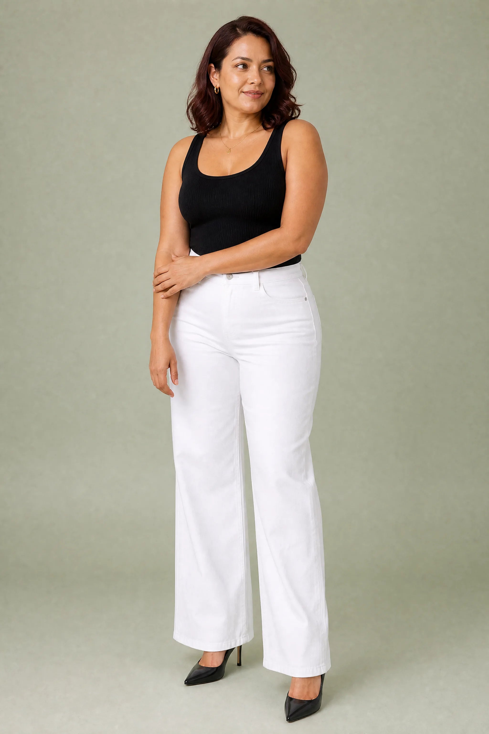 Jean blanc taille mi-haute coupe large | Porté sur une autre silhouette | Lounelle Paris