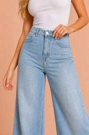 Jean bleu clair taille haute large | Vue rapprochée | Lounelle Paris