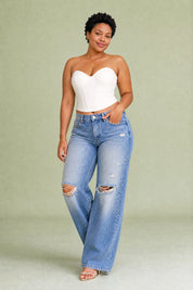 Jean bleu coupe ample taille mi-haute | Porté sur une autre silhouette | Lounelle Paris