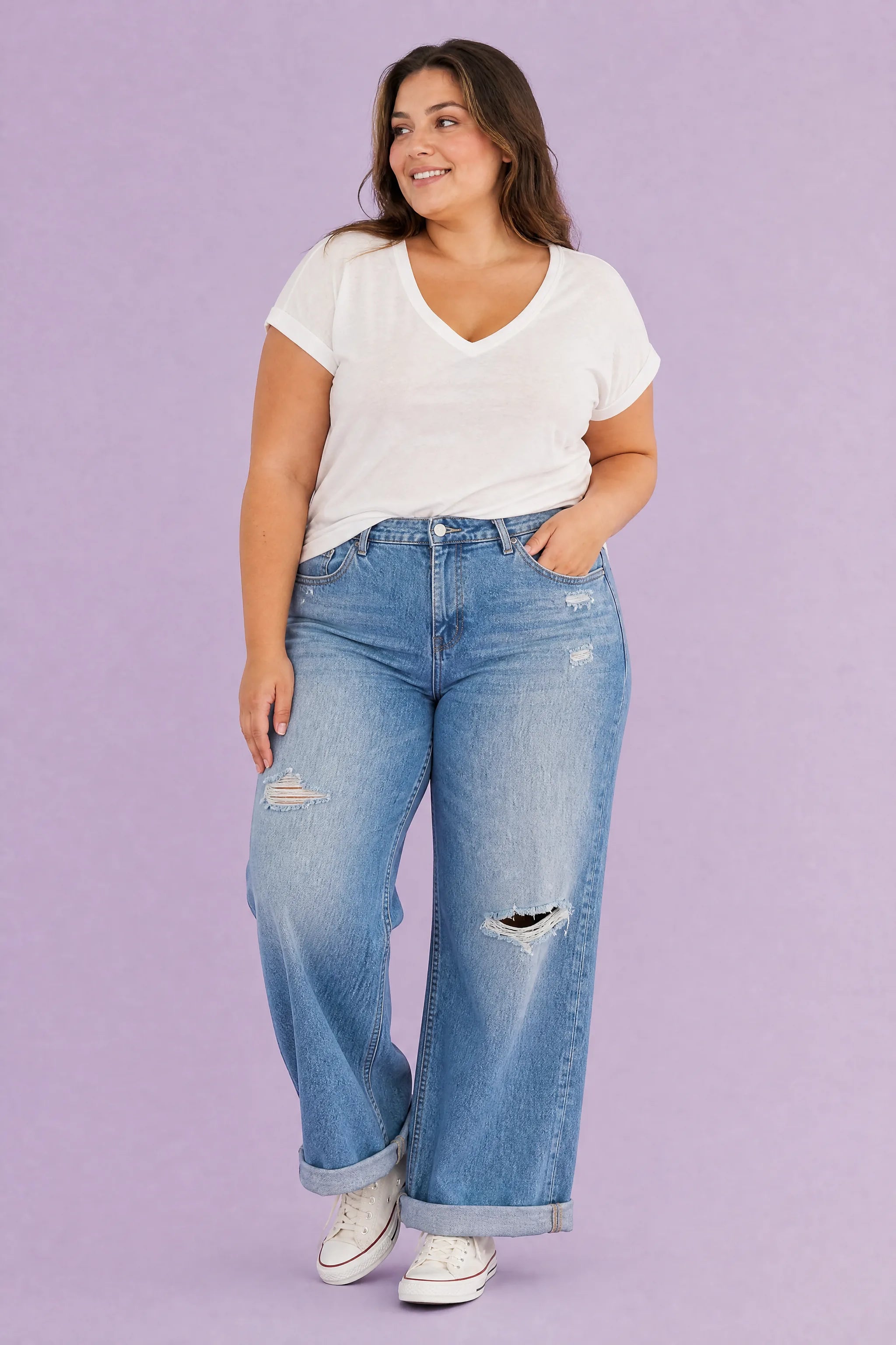 Jean bleu moyen jambe large taille repliée | Porté sur une silhouette plus ronde | Lounelle Paris