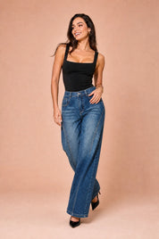 Jean bleu taille haute coupe ample | Vue en mouvement | Lounelle Paris