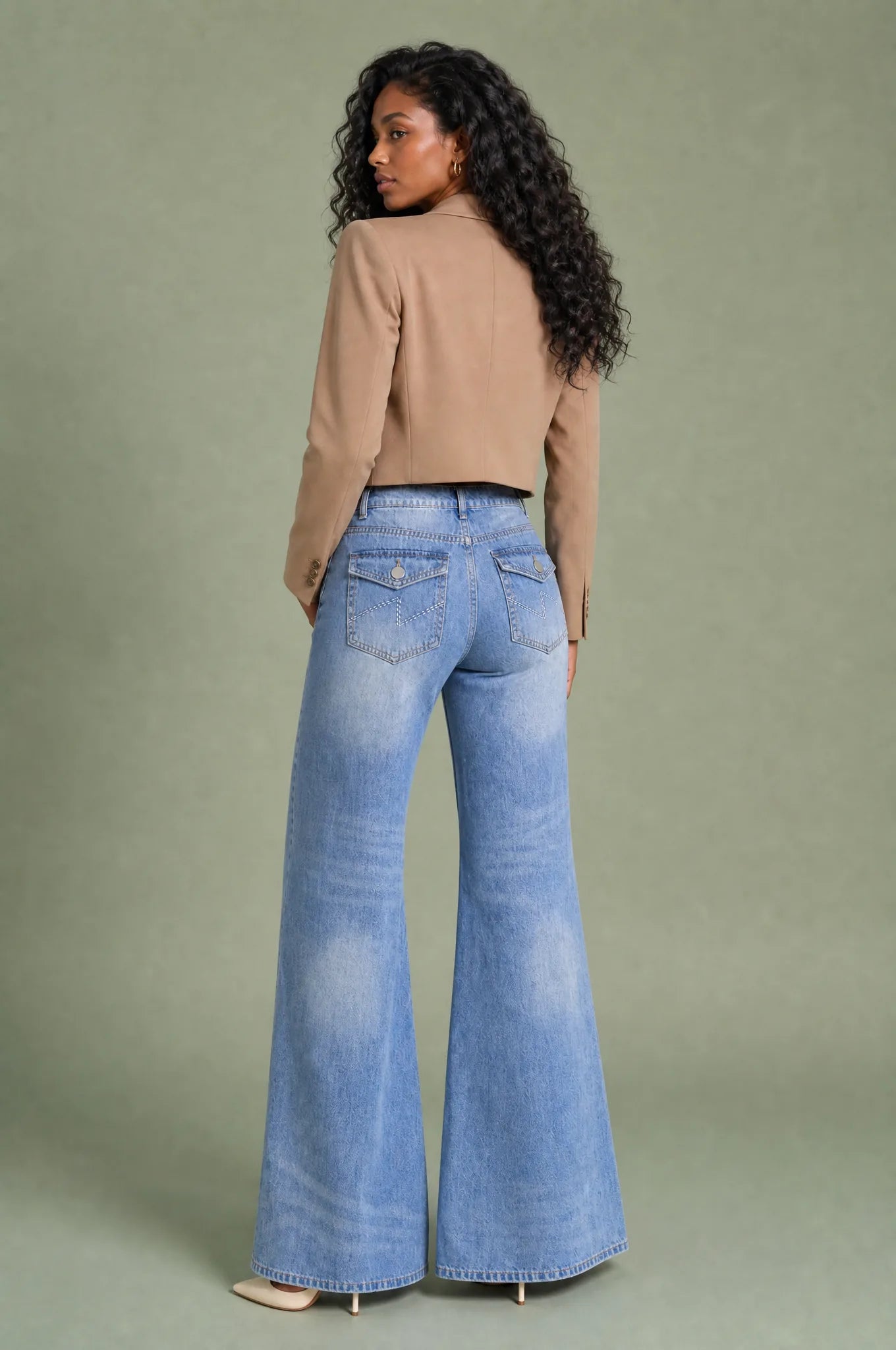 Jean bleu taille haute évasé | Vue de dos | Lounelle Paris