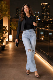 Jean droit bleu clair déchiré | Deuxième photo lifestyle | Lounelle Paris