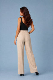 Pantalon beige coupe droite plissé | Vue de dos | Lounelle Paris