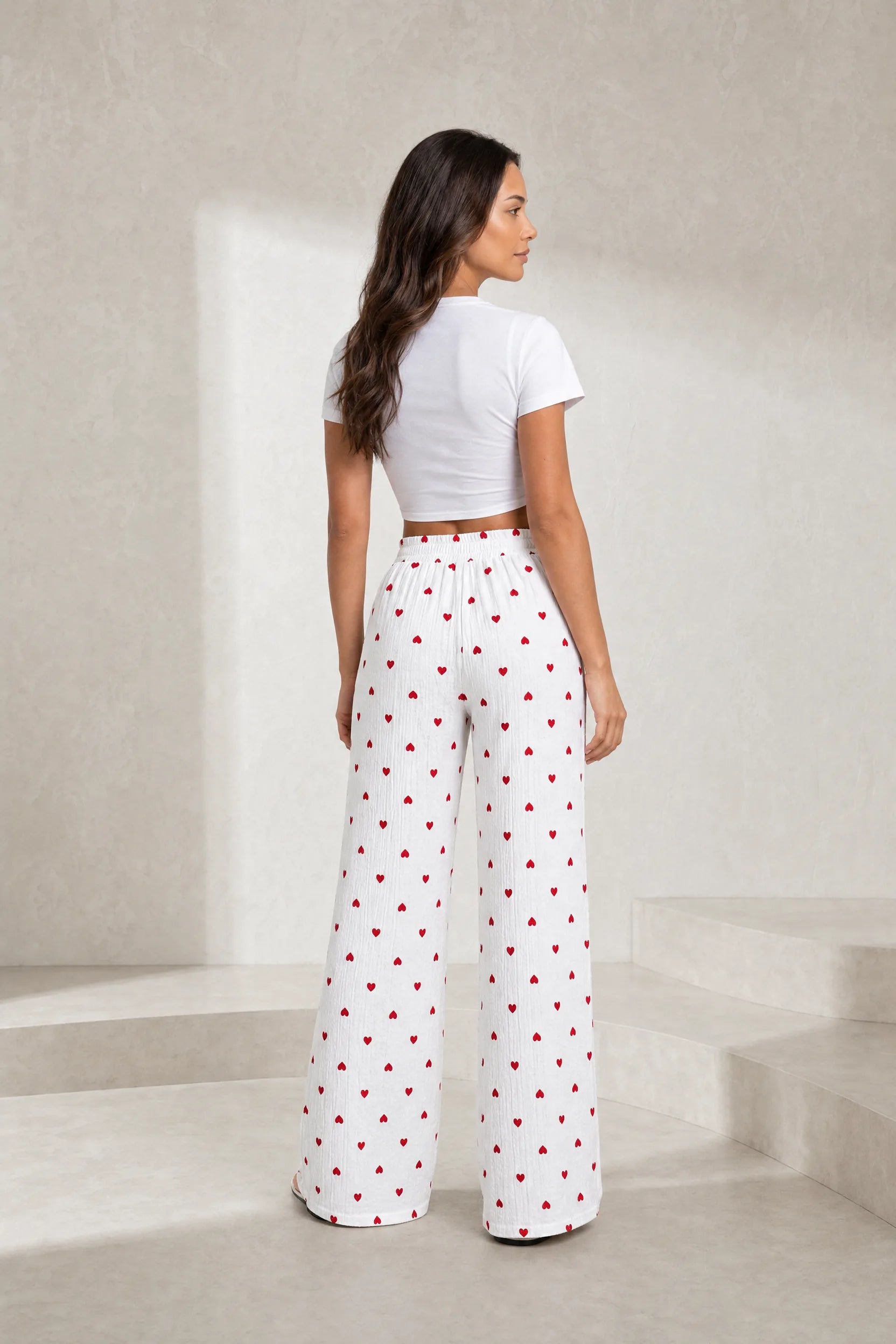 Pantalon blanc taille haute imprimé cœurs | Lounelle Paris