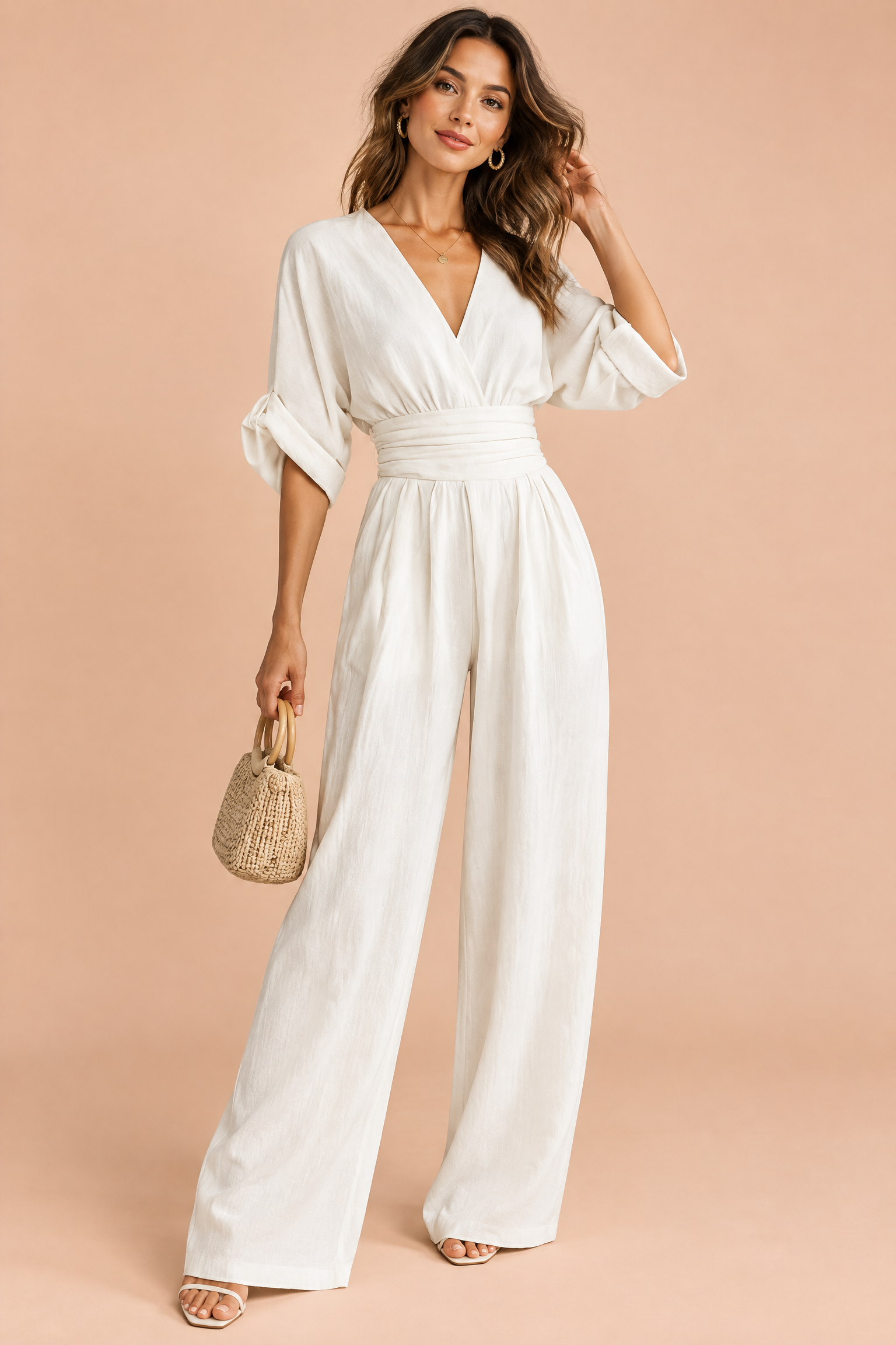 Combinaison pantalon blanche à col V et jambes larges | Vue de face | Lounelle Paris