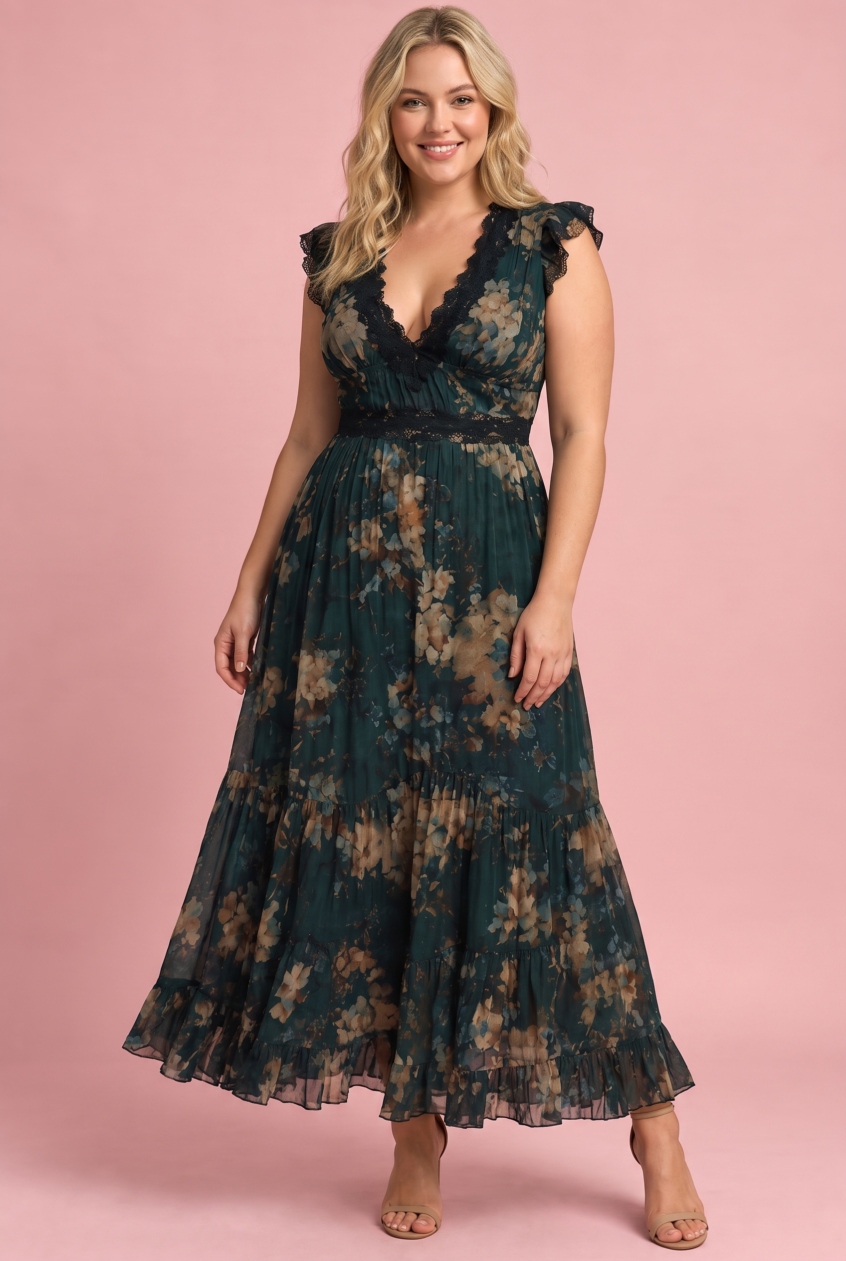 Robe longue fleurie vert foncé à col V et volants | Porté sur une autre silhouette | Lounelle Paris