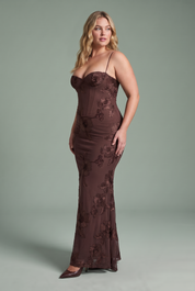 Robe longue marron à broderies florales | Porté sur une autre silhouette | Lounelle Paris