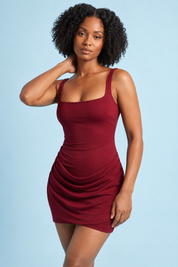 Robe corset bordeaux à fronces | Vue rapprochée | Lounelle Paris