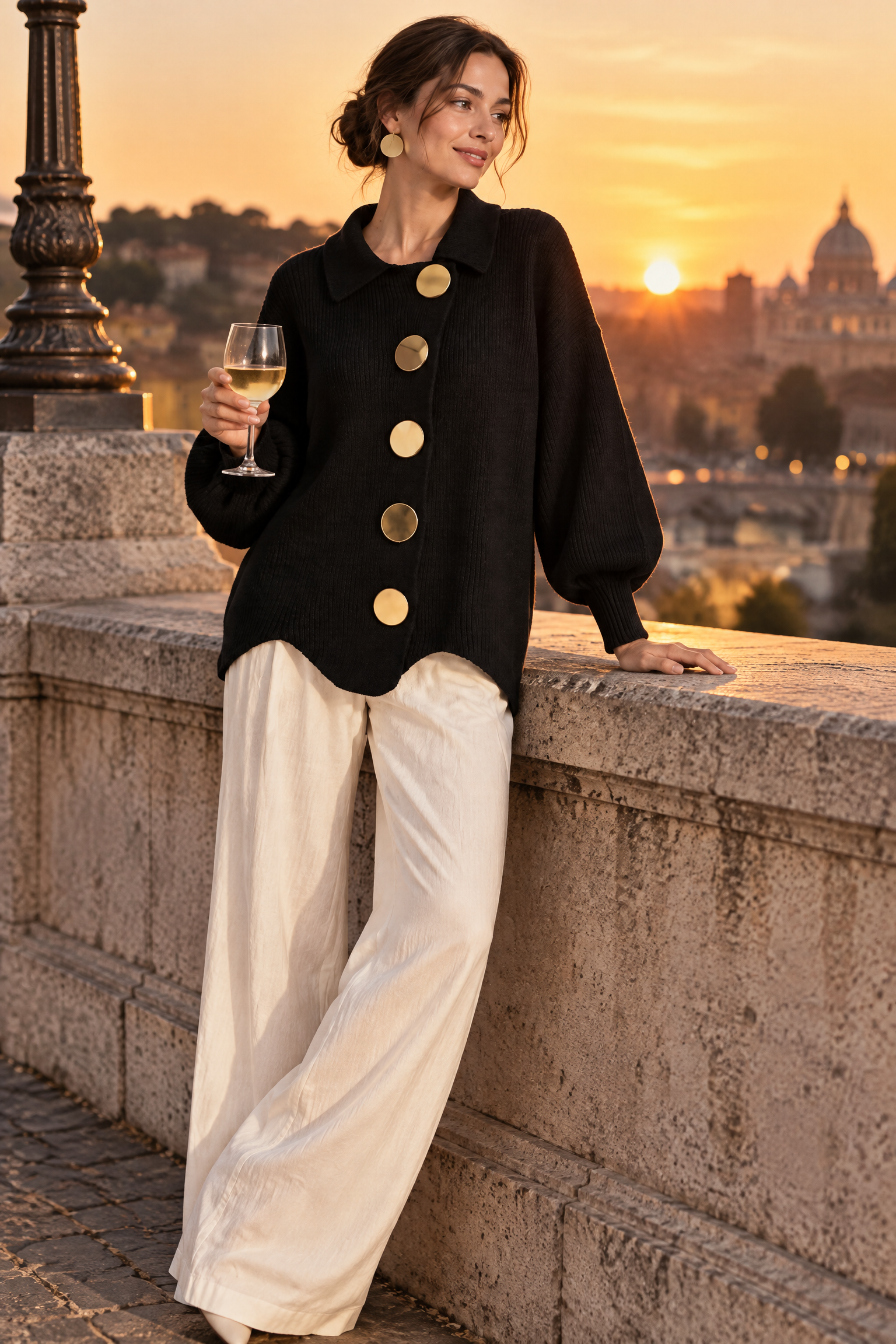 Cardigan oversize noir à col | Deuxième photo lifestyle | Lounelle Paris