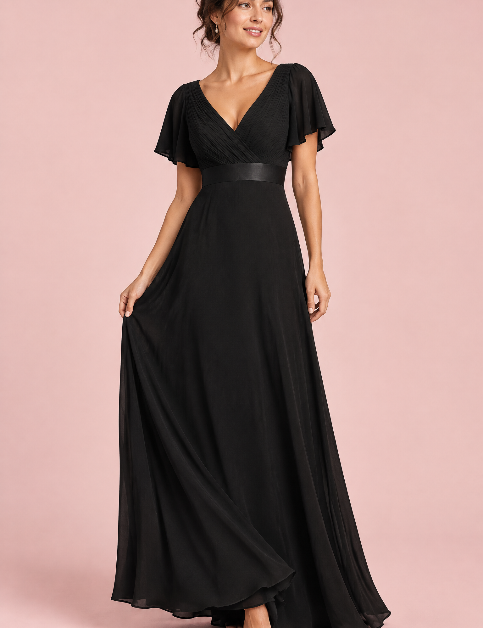 Robe longue plissée noire à col V | Vue de face | Lounelle Paris