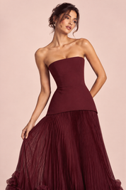 Robe longue bustier plissée rouge | Vue rapprochée | Lounelle Paris