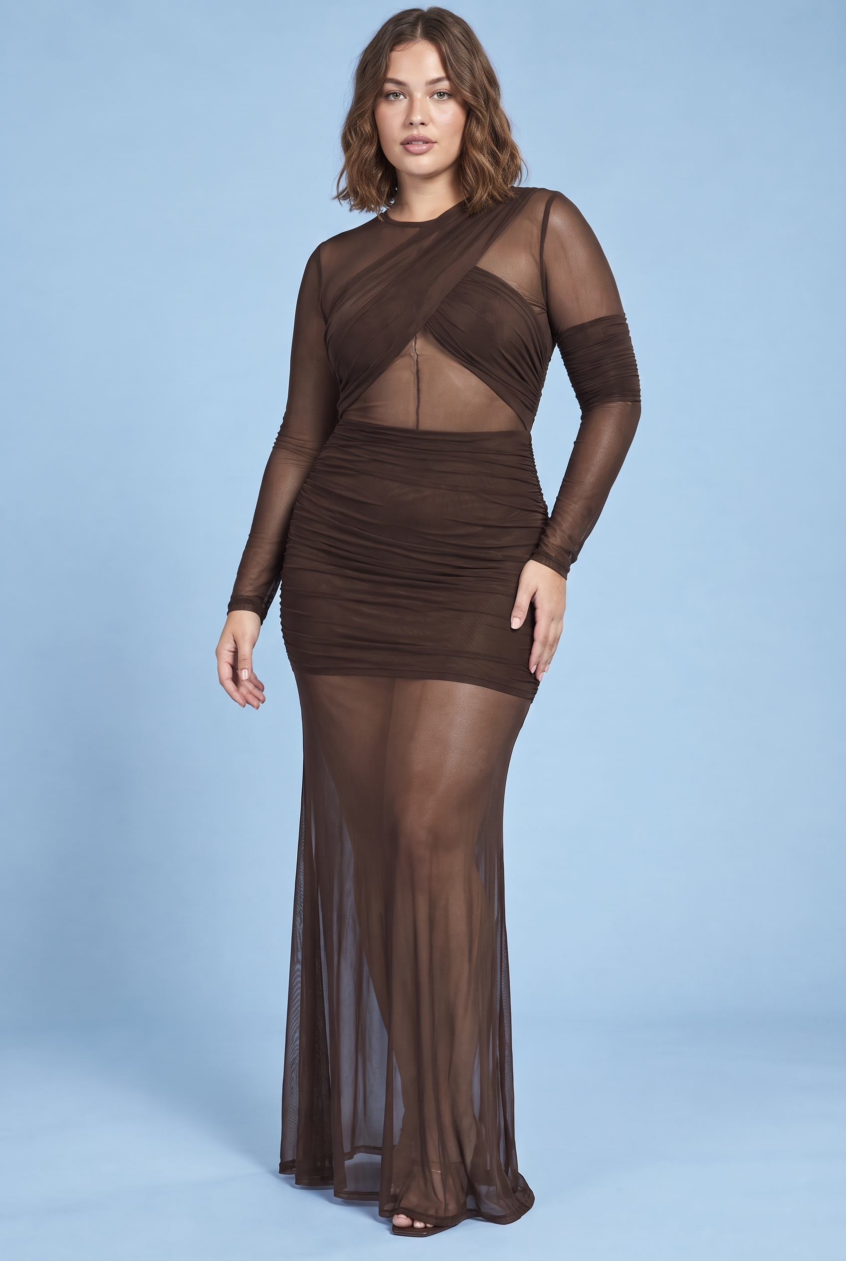 Robe longue moulante marron à fronces | Porté sur une autre silhouette | Lounelle Paris