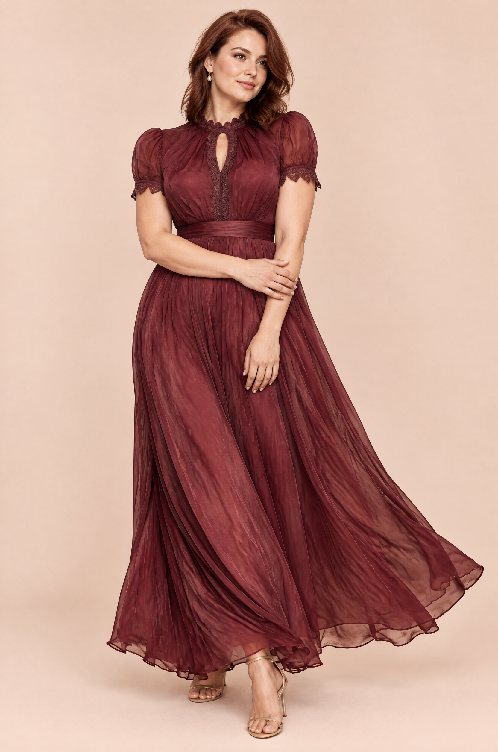 Robe longue bordeaux à volants | Porté sur une silhouette plus ronde | Lounelle Paris