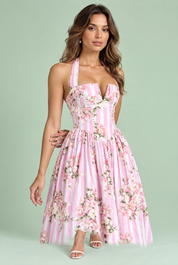 Robe longue rose dos nu à rayures et motifs floraux | Vue rapprochée | Lounelle Paris
