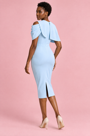Robe midi moulante Berry avec cape drapée — Bleu clair | Vue de dos | Lounelle Paris