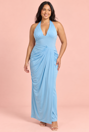 Robe longue bleue à décolleté plongeant | Porté sur une silhouette plus ronde | Lounelle Paris