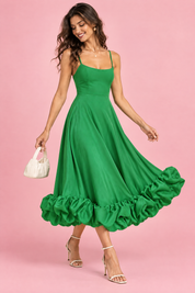 Robe midi verte évasée à bas volanté | Vue en mouvement | Lounelle Paris