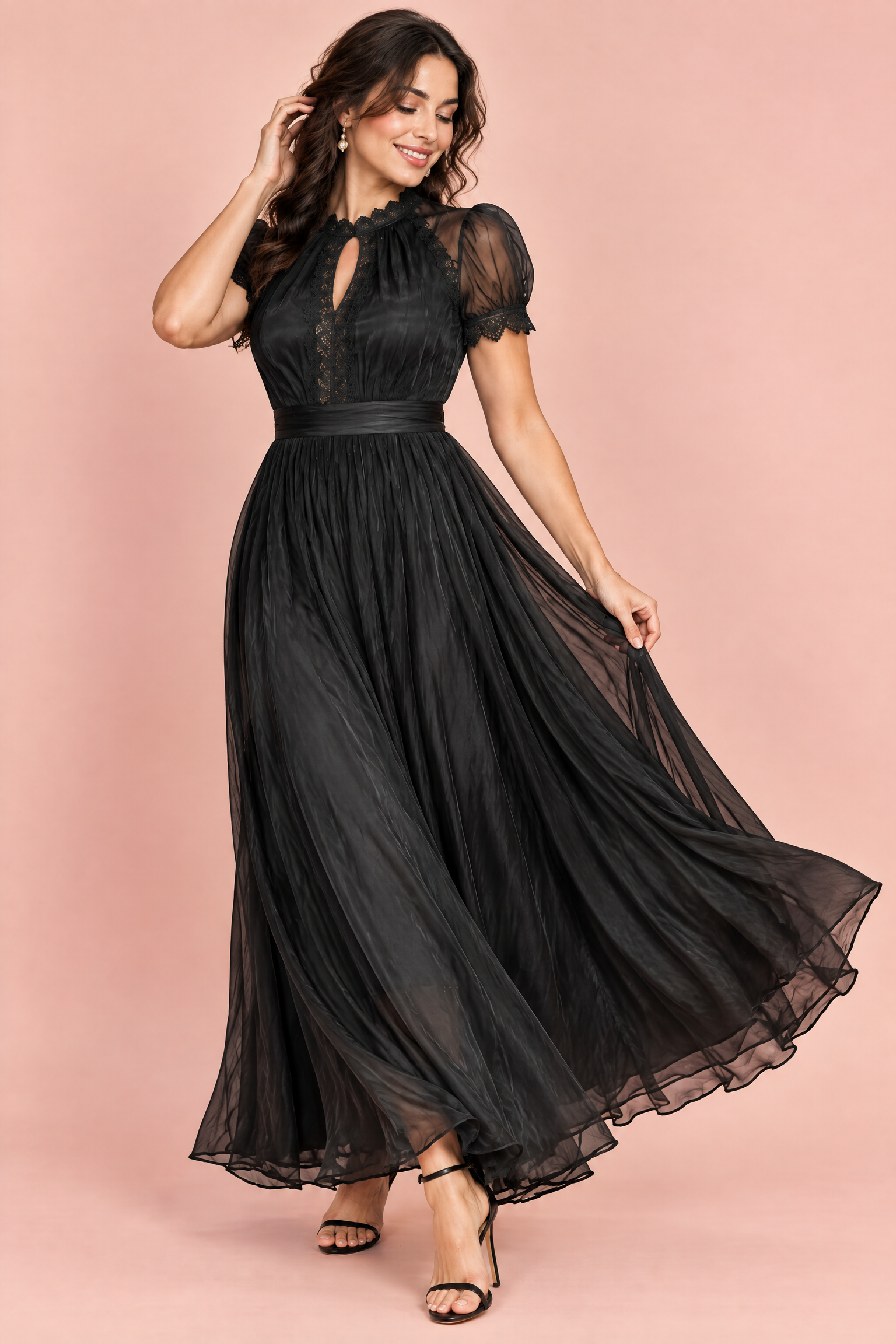 Robe longue plissée noire | Porté sur une autre silhouette | Lounelle Paris