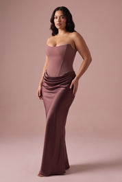 Robe longue corset bordeaux bustier | Porté sur une autre silhouette | Lounelle Paris