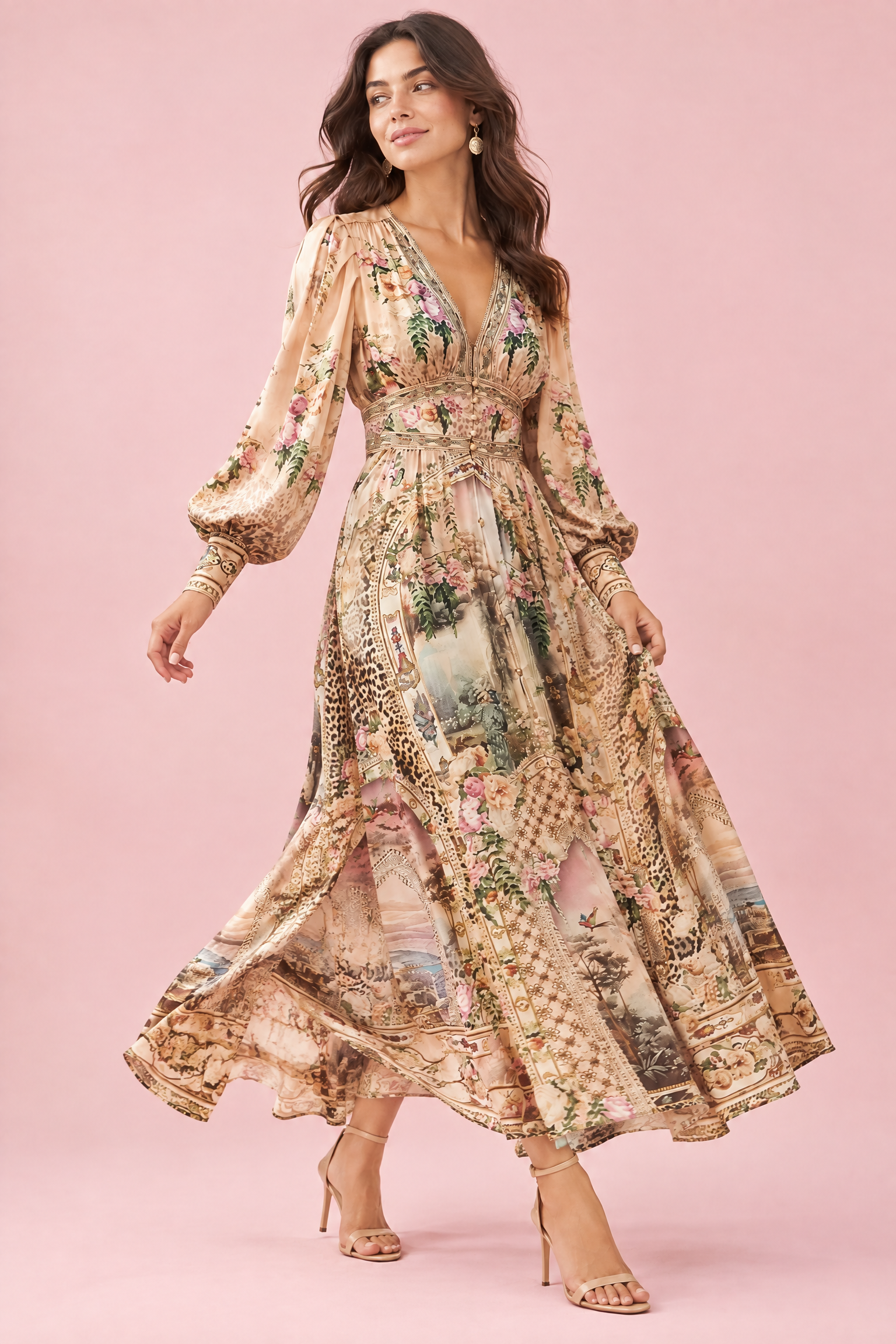 Robe longue beige à col V et manches bouffantes | Vue en mouvement | Lounelle Paris