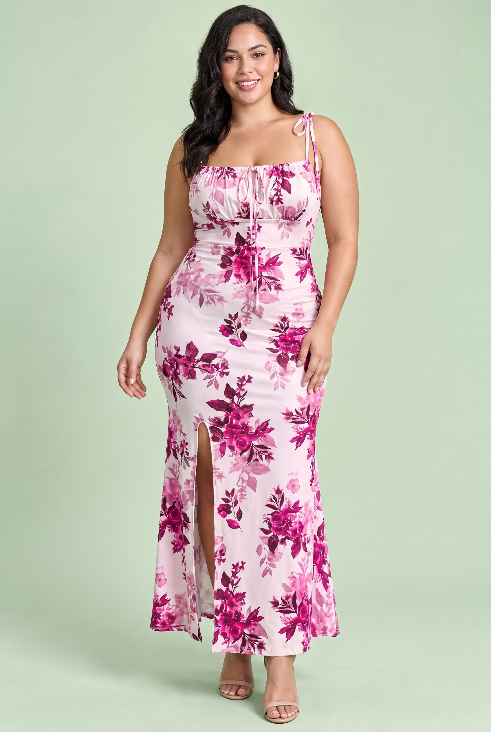 Robe longue fleurie rose à col carré | Porté sur une autre silhouette | Lounelle Paris