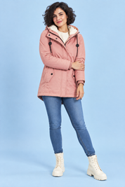 Parka rose oversize à capuche | Porté sur une autre silhouette | Lounelle Paris