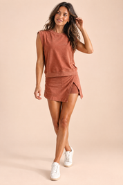 Ensemble jupe terracotta sans manches à col rond | Vue de face | Lounelle Paris