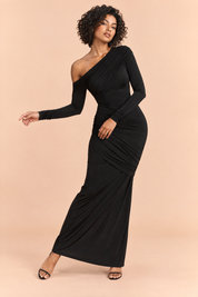 Robe longue noire à encolure asymétrique et détails froncés | Vue en mouvement | Lounelle Paris