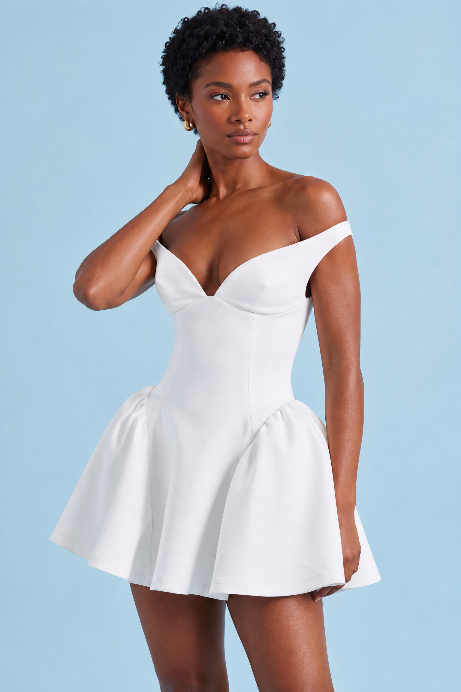 Robe blanche courte trapèze dos nu | Vue rapprochée | Lounelle Paris