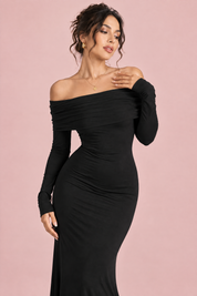 Robe longue noire asymétrique à fronces et drapé | Vue rapprochée | Lounelle Paris