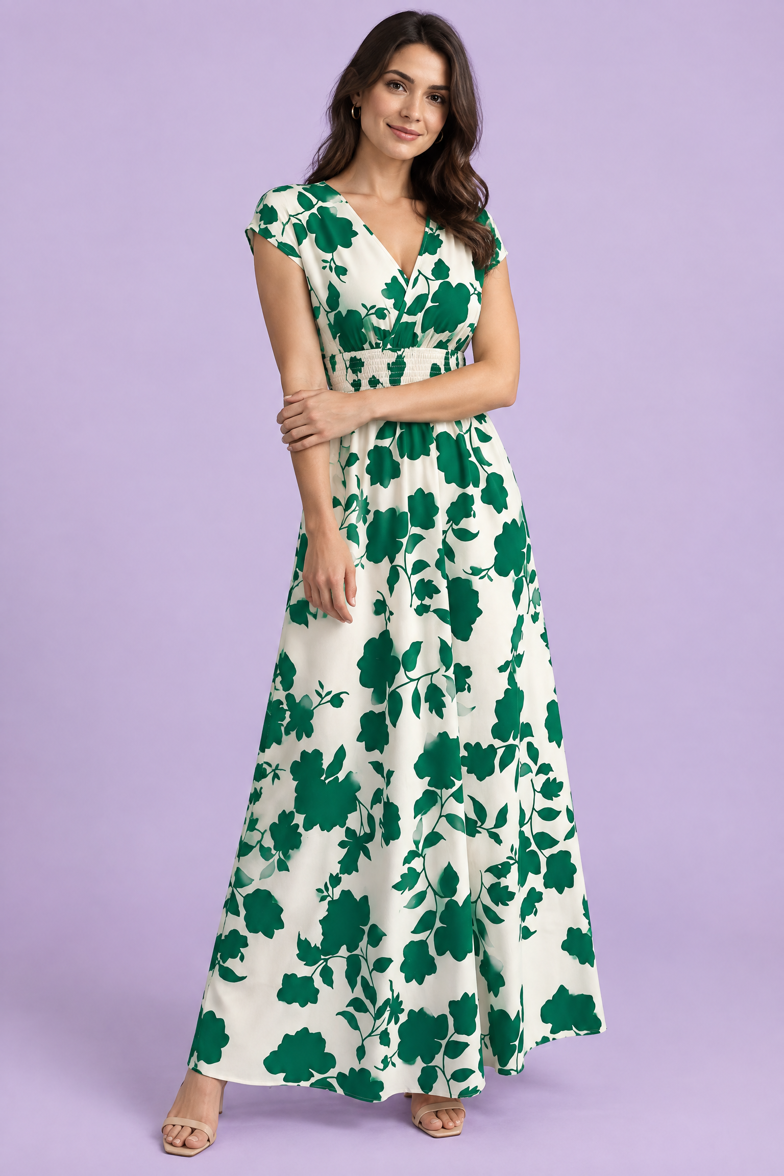 Robe longue verte à fleurs et taille smockée | Vue de face | Lounelle Paris