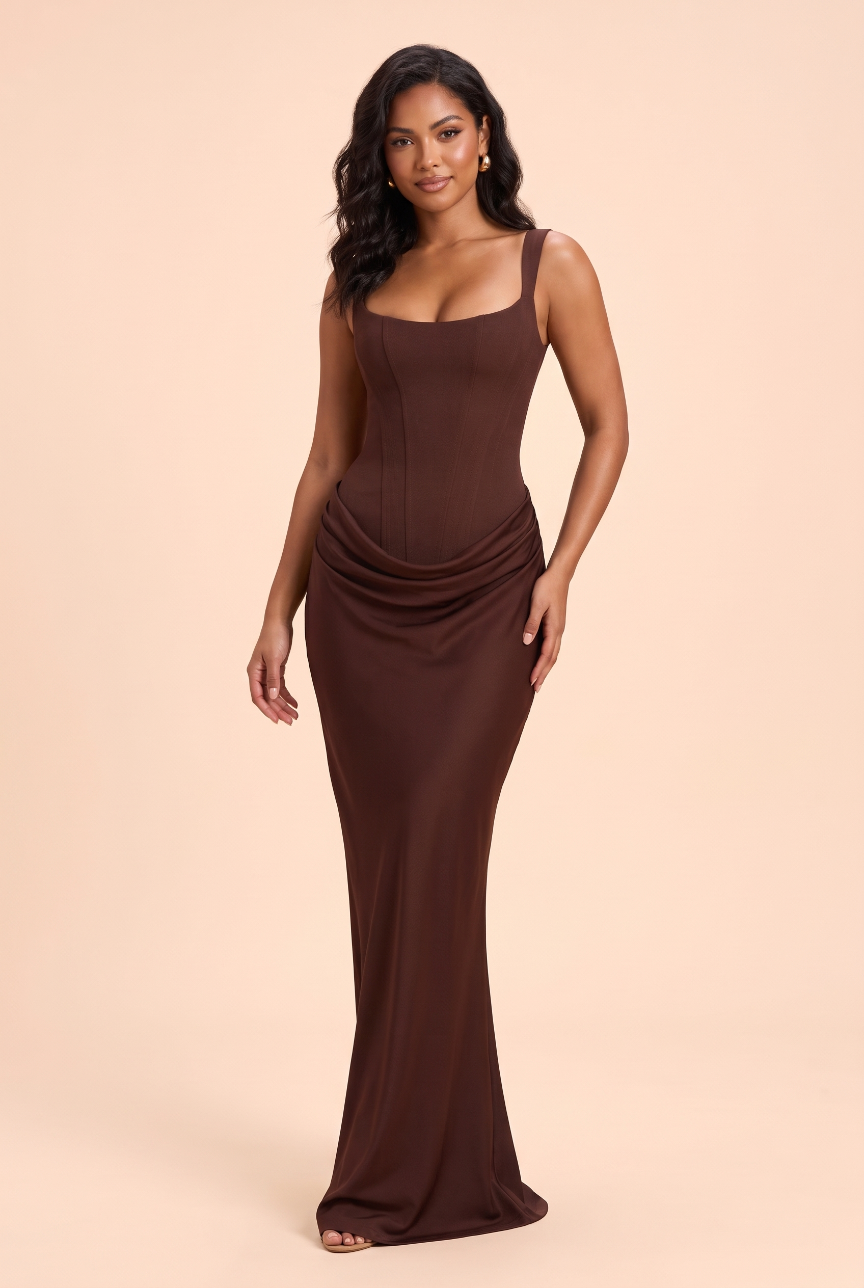 Robe longue marron froncée à encolure carrée | Vue de face | Lounelle Paris