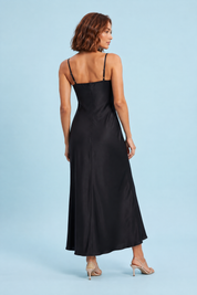 Robe nuisette longue noire à dentelle | Vue de dos | Lounelle Paris