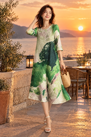 Robe midi plissée verte à imprimé abstrait | Deuxième photo lifestyle | Lounelle Paris