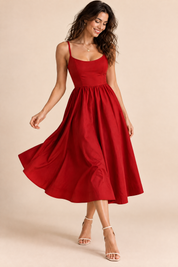 Robe midi rouge plissée évasée | Vue en mouvement | Lounelle Paris