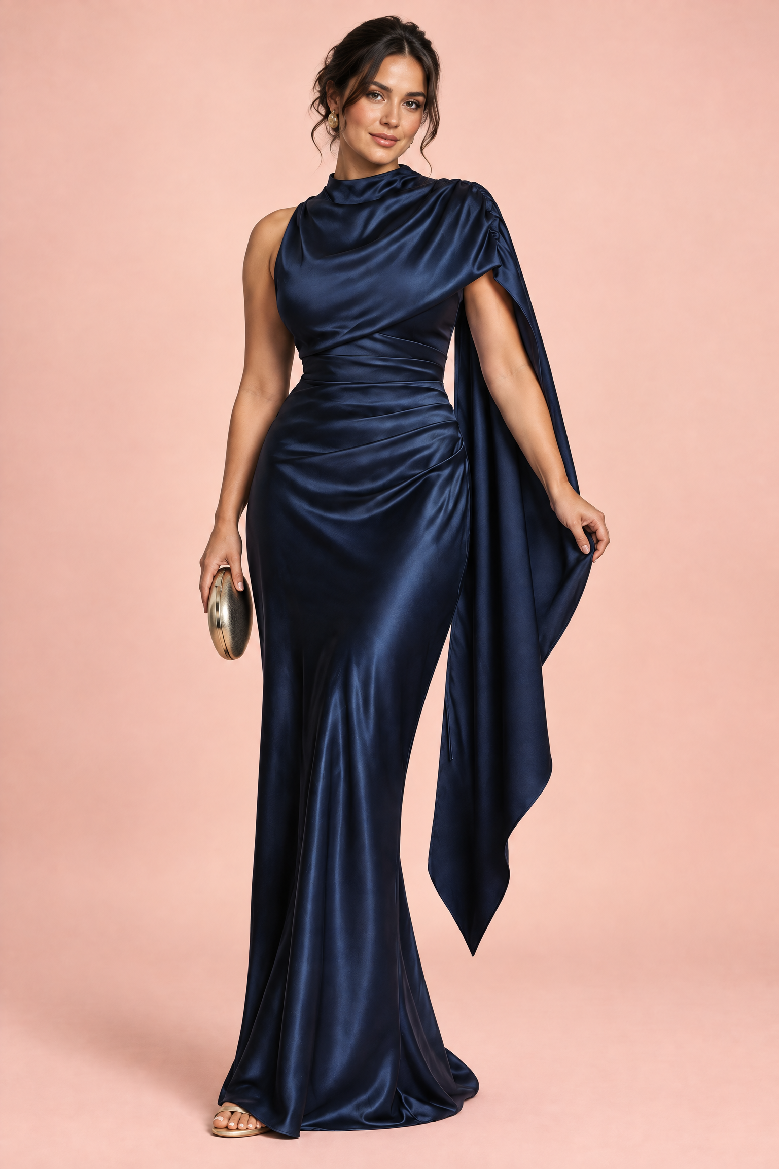 Robe longue en satin bleu foncé à col bénitier | Porté sur une autre silhouette | Lounelle Paris