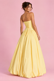 Robe longue jaune froncée sans bretelles | Vue de dos | Lounelle Paris