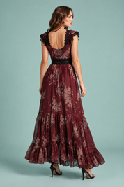 Robe longue fleurie rouge à col V et volants | Vue de dos | Lounelle Paris