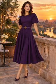 Robe midi violette à col montant et manches bouffantes | Deuxième photo lifestyle | Lounelle Paris