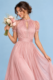 Robe longue rose à volants | Vue rapprochée | Lounelle Paris