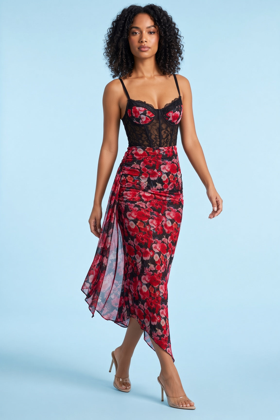 Robe longue en mesh à imprimé léopard, décolleté en V et fente haute devant — Rouge | Vue en mouvement | Lounelle Paris